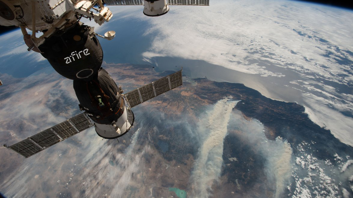afire-fire-california-space-station-iss056e126709